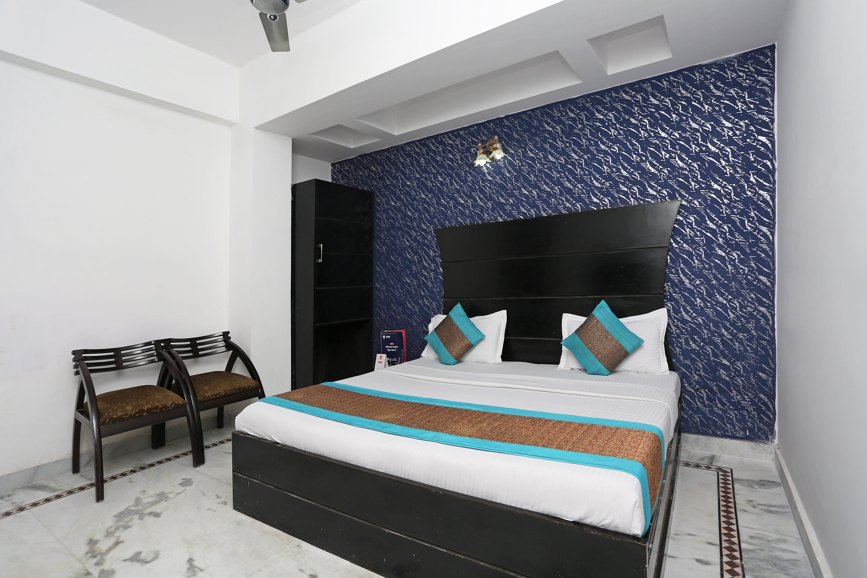 Oyo 337 Hotel Anand Делхи Екстериор снимка