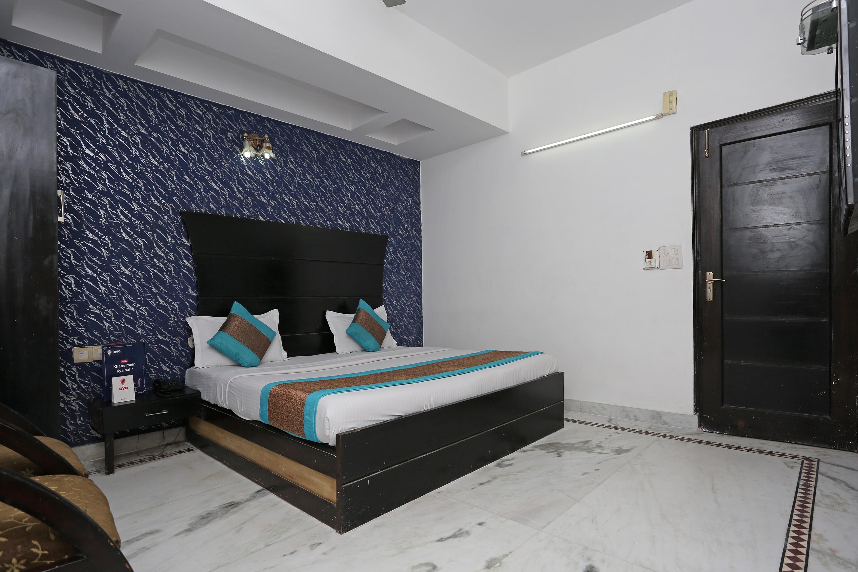 Oyo 337 Hotel Anand Делхи Екстериор снимка