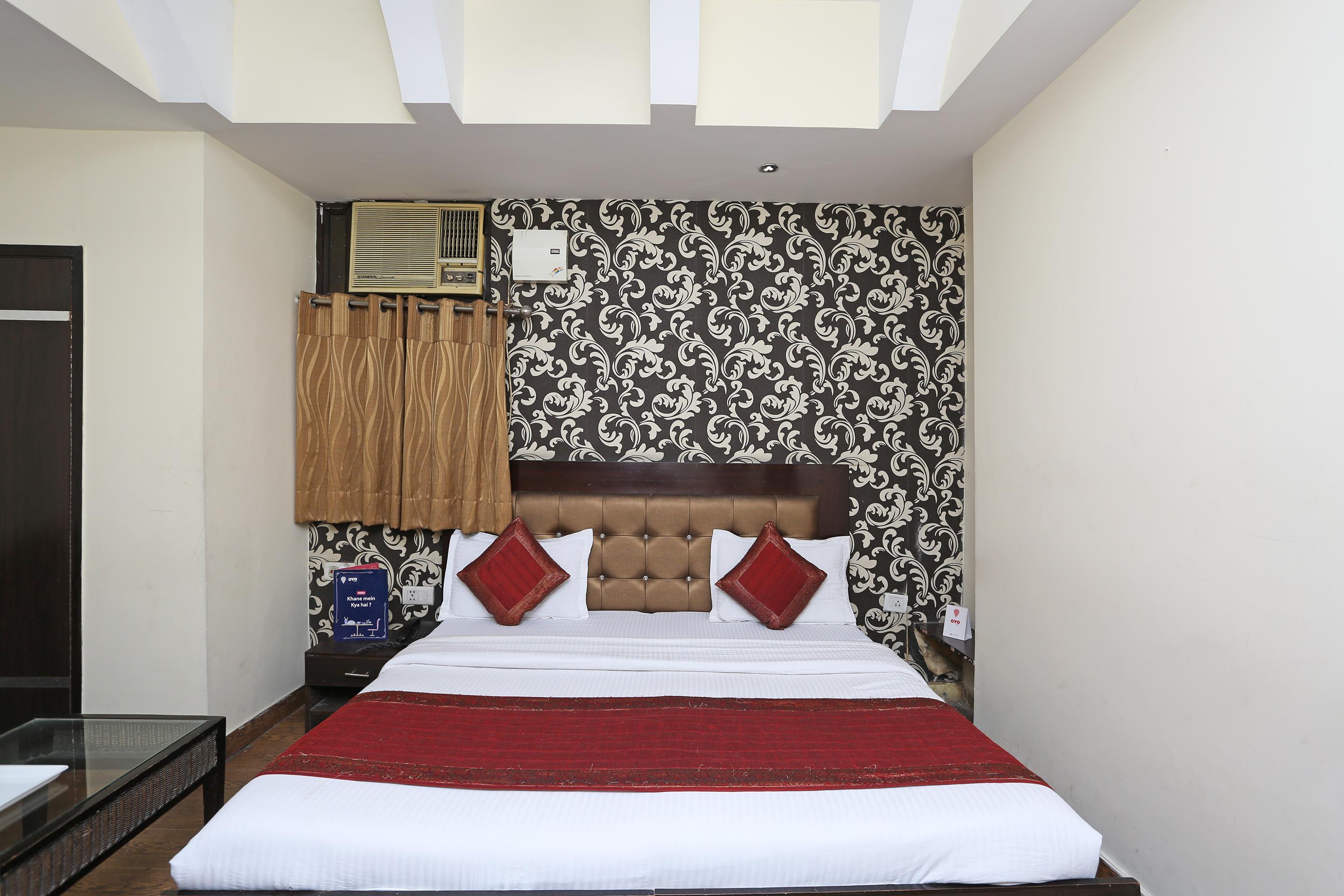 Oyo 337 Hotel Anand Делхи Екстериор снимка