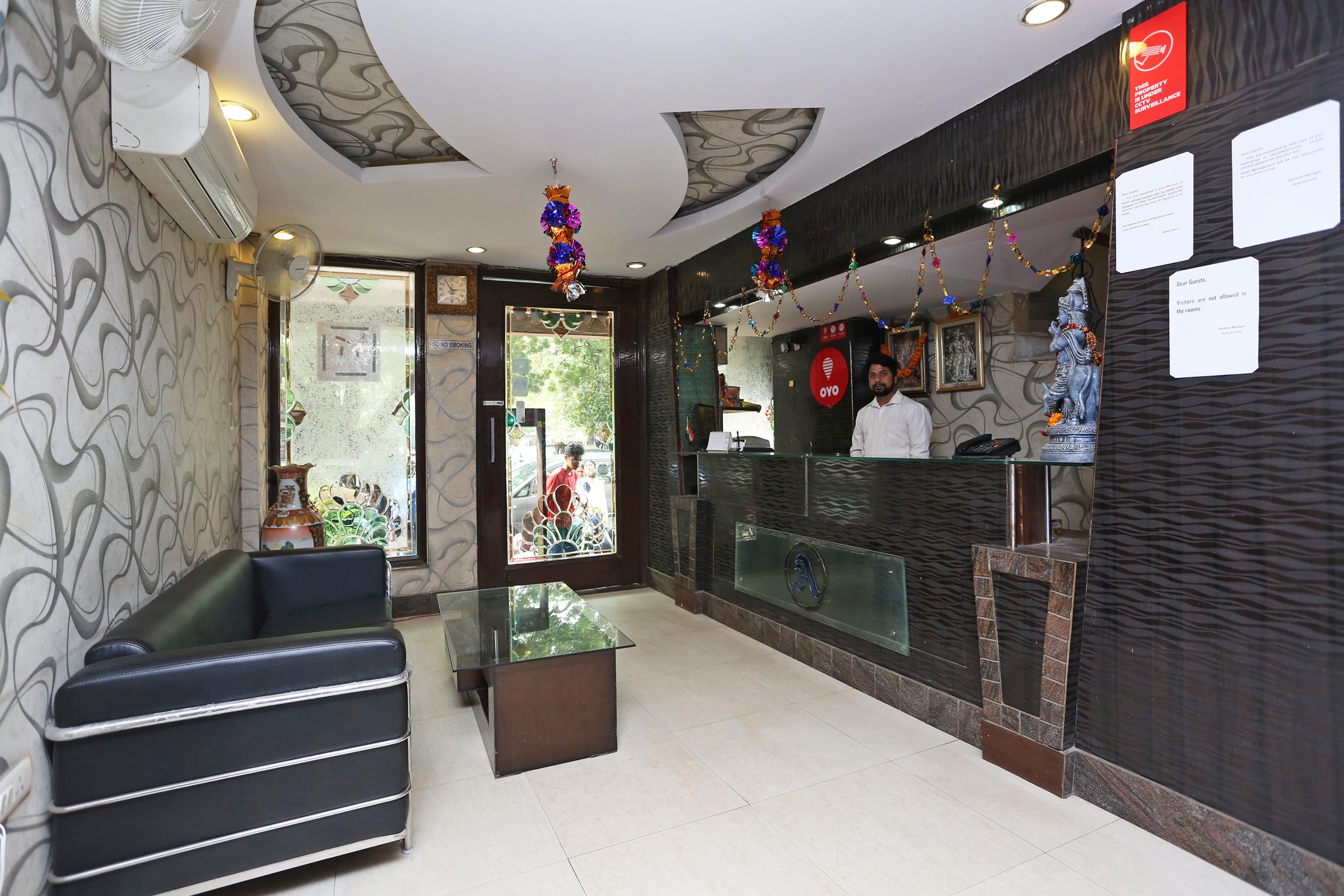 Oyo 337 Hotel Anand Делхи Екстериор снимка